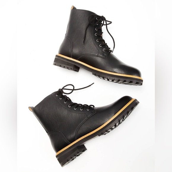 NIB MiiM Drew Vegan Leather Black Moto Lace Up Biker Boots - Picture 3 of 7